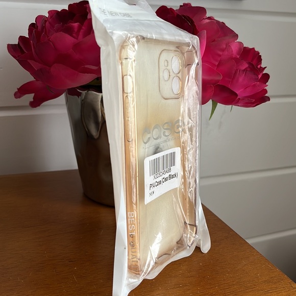 🆕 3/$30 iPhone 14 case - Picture 2 of 5